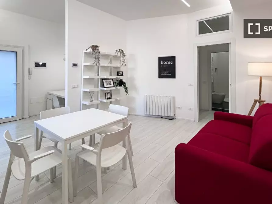 Immagine 3 di Appartamento in affitto  in Via Conte Rosso a Milano