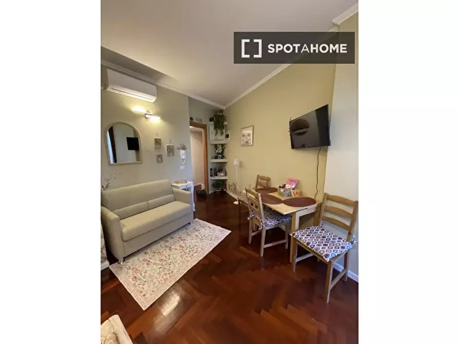 Immagine 1 di Appartamento in affitto  in Viale Furio Camillo a Roma