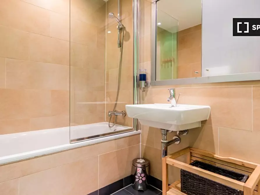 Immagine 7 di Appartamento in affitto  in Axis Court a Camberwell