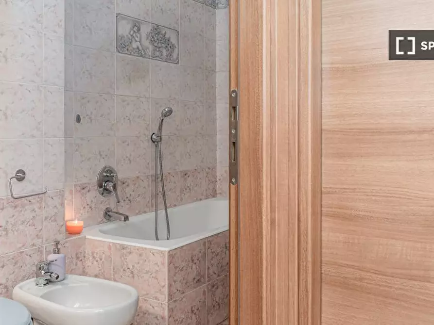 Immagine 11 di Appartamento in affitto  in Via S. Giusto a Milano