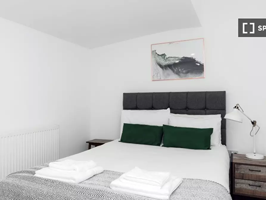 Immagine 18 di Appartamento in affitto  in Lower Ground a Kensington