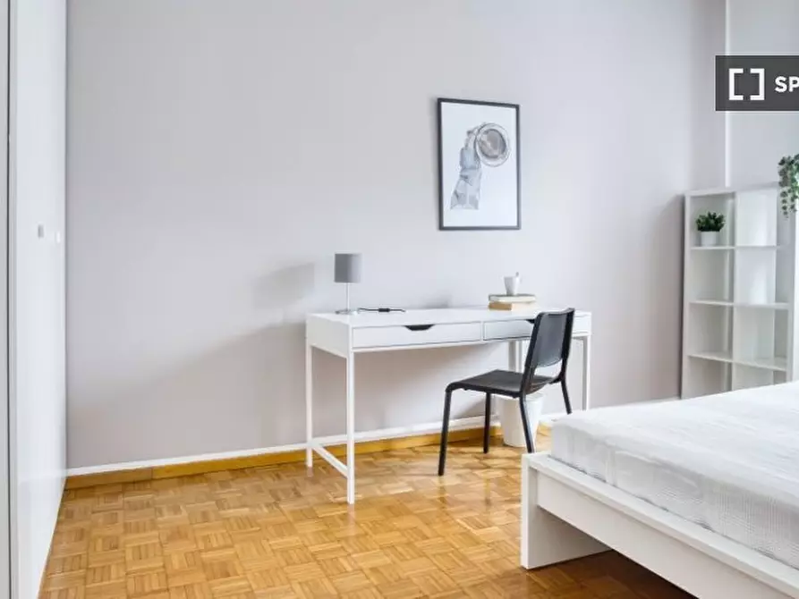 Immagine 4 di Camera condivisa in affitto  in Via Ronchi a Milano