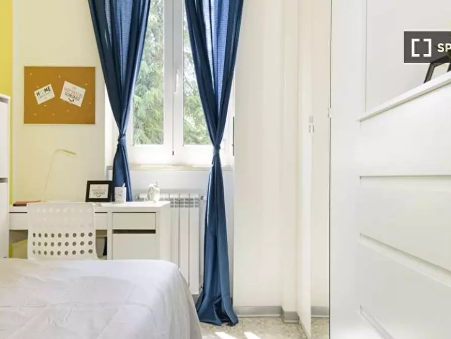 Immagine 3 di Camera condivisa in affitto  in Via Delle Ande Milan a Milano