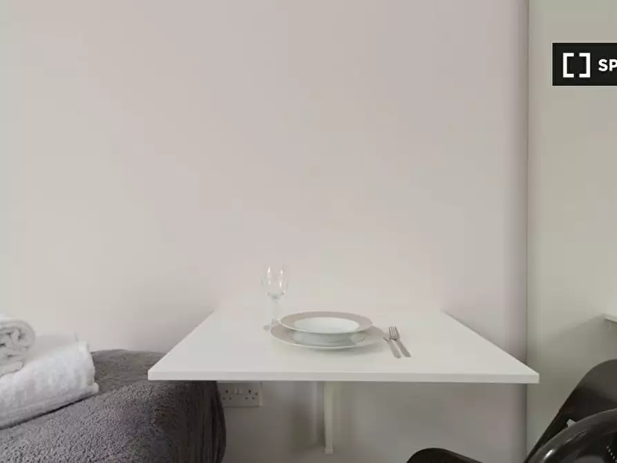 Immagine 2 di Appartamento in affitto  in Flat a Hackney