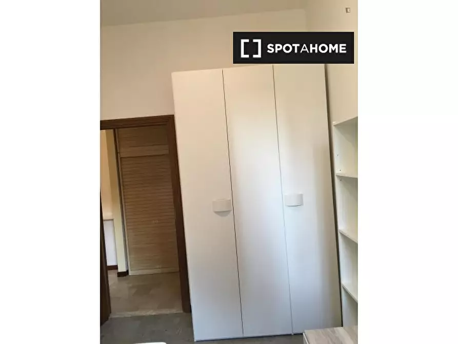 Immagine 3 di Camera condivisa in affitto  in Via Luigi Vestri a Bologna