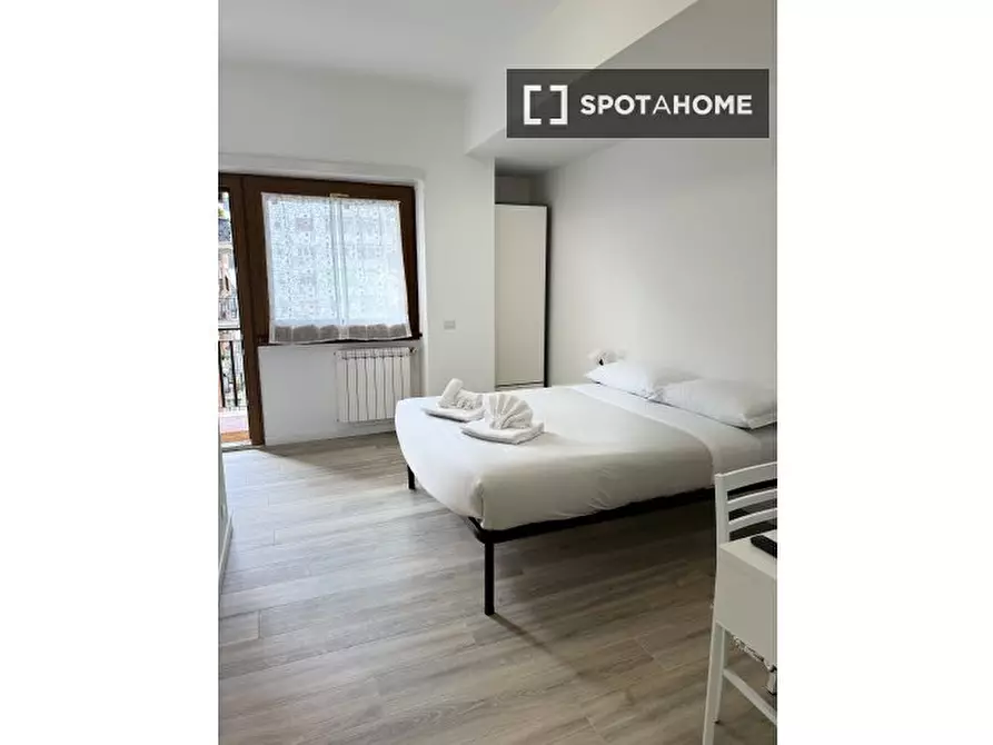 Immagine 7 di Camera condivisa in affitto  in Via Cerreto di Spoleto a Roma