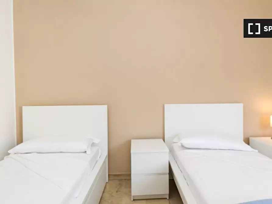 Immagine 4 di Camera condivisa in affitto  in Via Maniago a Milano