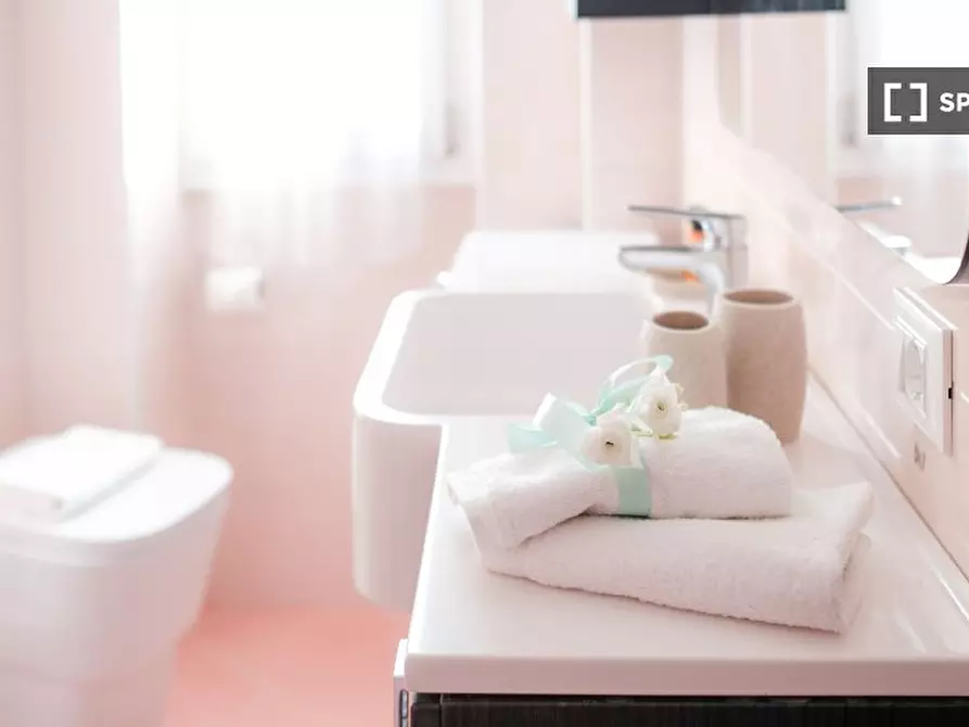 Immagine 9 di Appartamento in affitto  in Via Friuli a Milano