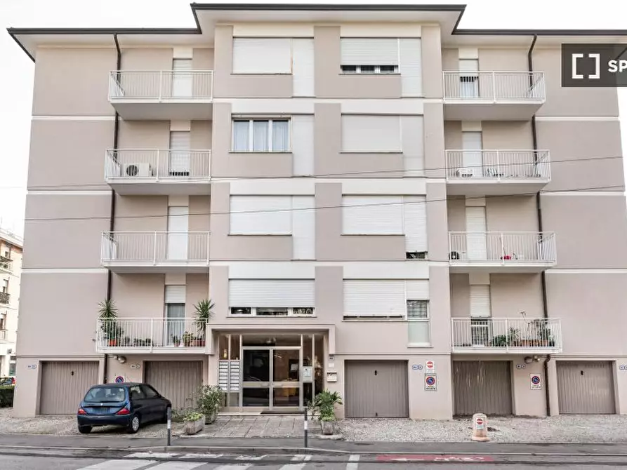 Immagine 5 di Camera condivisa in affitto  in Via Tre Garofani a Padova