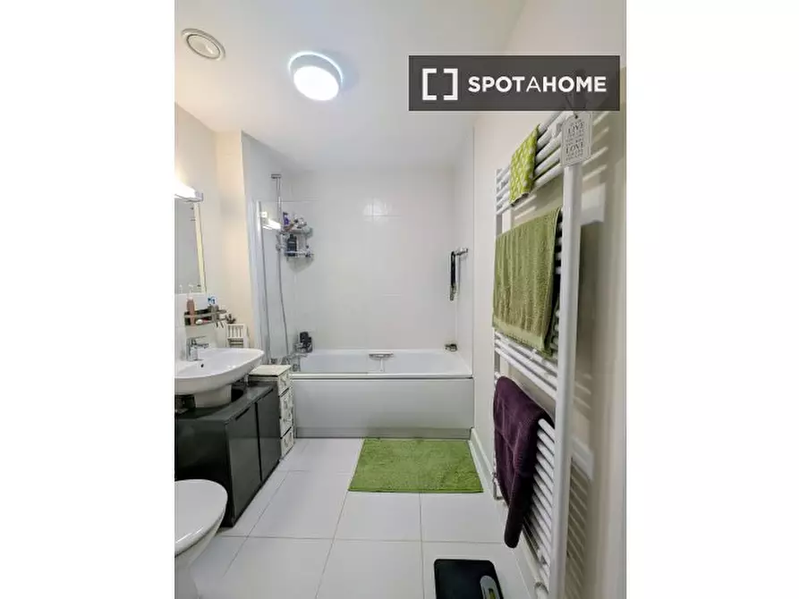 Immagine 5 di Appartamento in affitto  in flat a Kensington
