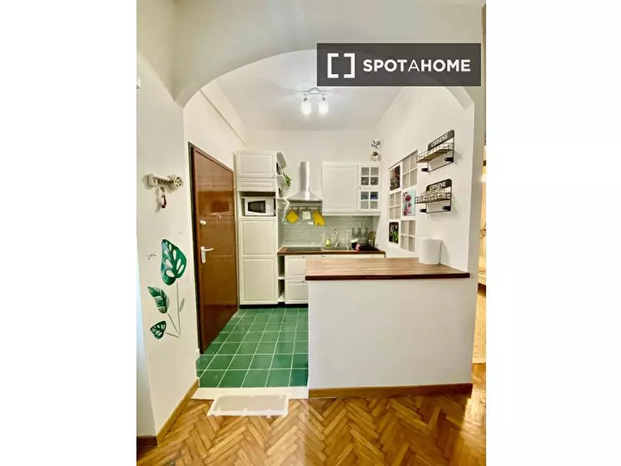 Immagine 5 di Appartamento in affitto  in Via Isola del Giglio a Roma