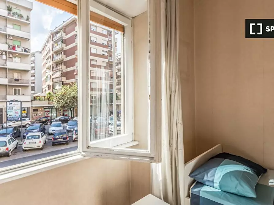 Immagine 13 di Camera condivisa in affitto  in Via Statilio Ottato a Roma