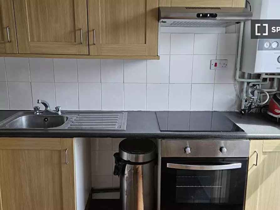 Immagine 7 di Appartamento in affitto  in B (2nd floor flat) Lower Addiscombe Rd a Croydon