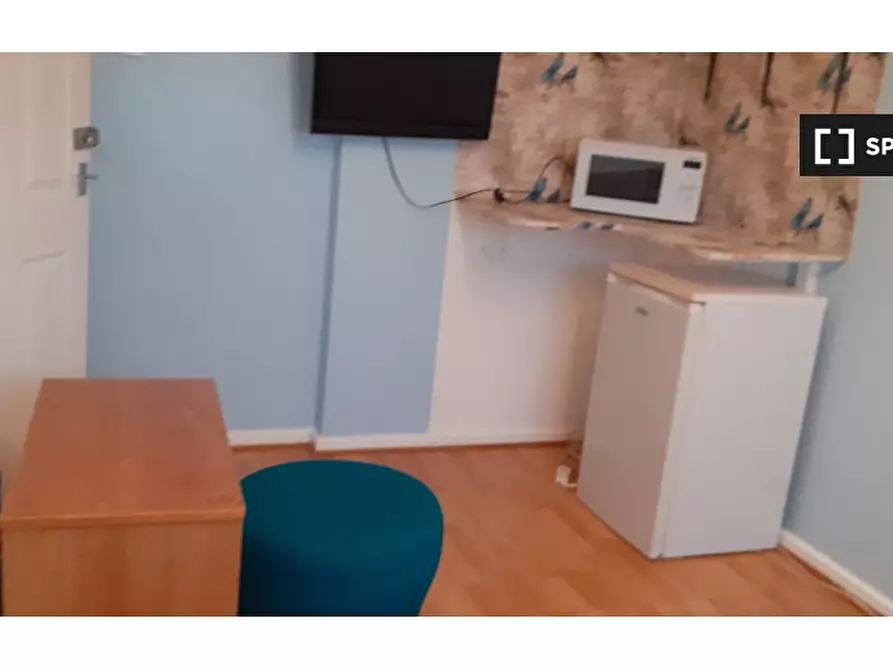 Immagine 5 di Camera condivisa in affitto  in Bramble Cl a Croydon