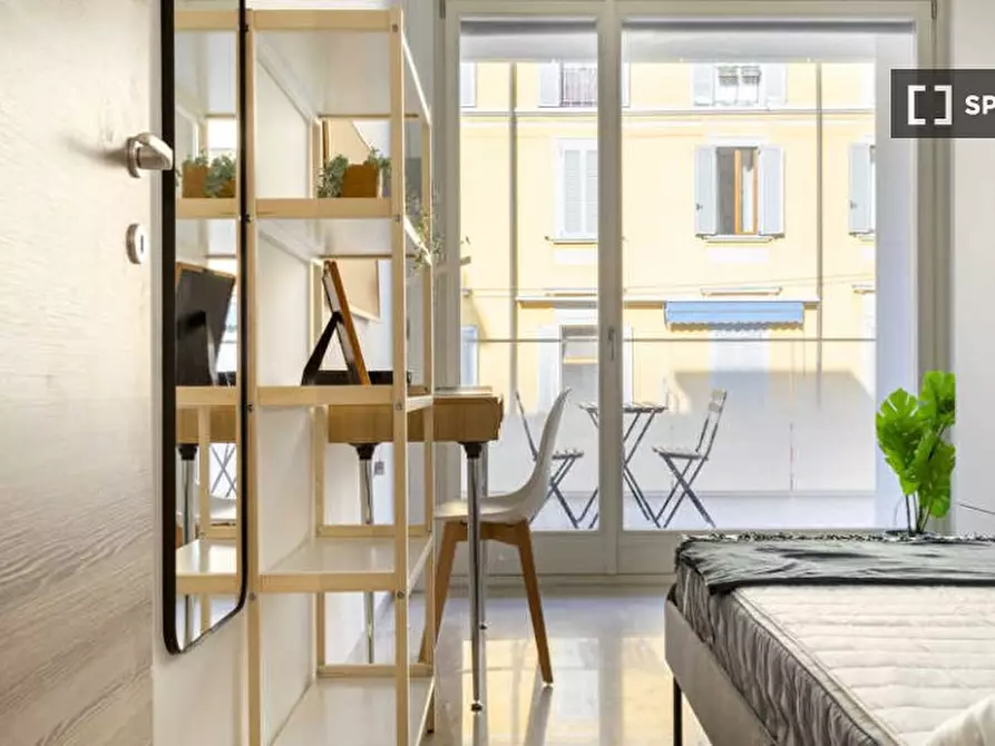 Immagine 2 di Camera condivisa in affitto  in Via Amatore Sciesa Milan a Milano