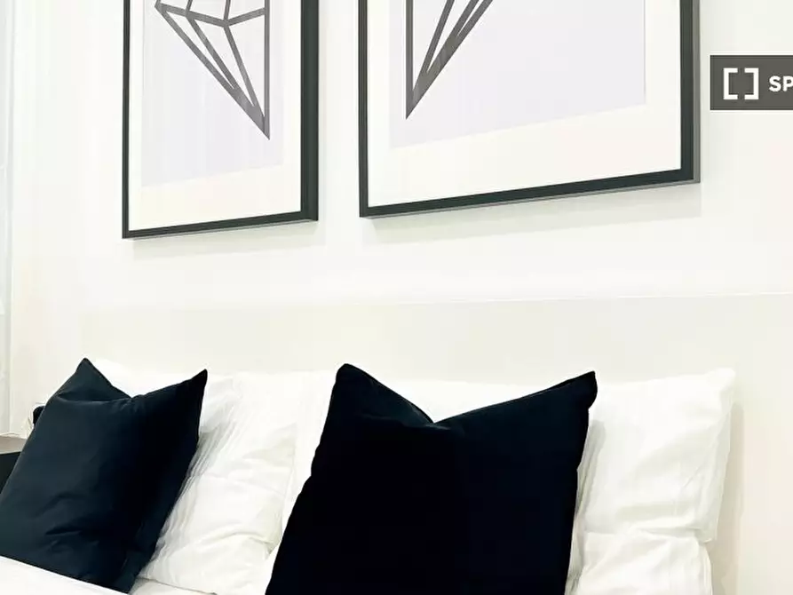 Immagine 12 di Appartamento in affitto  in Viale Legioni Romane a Milano