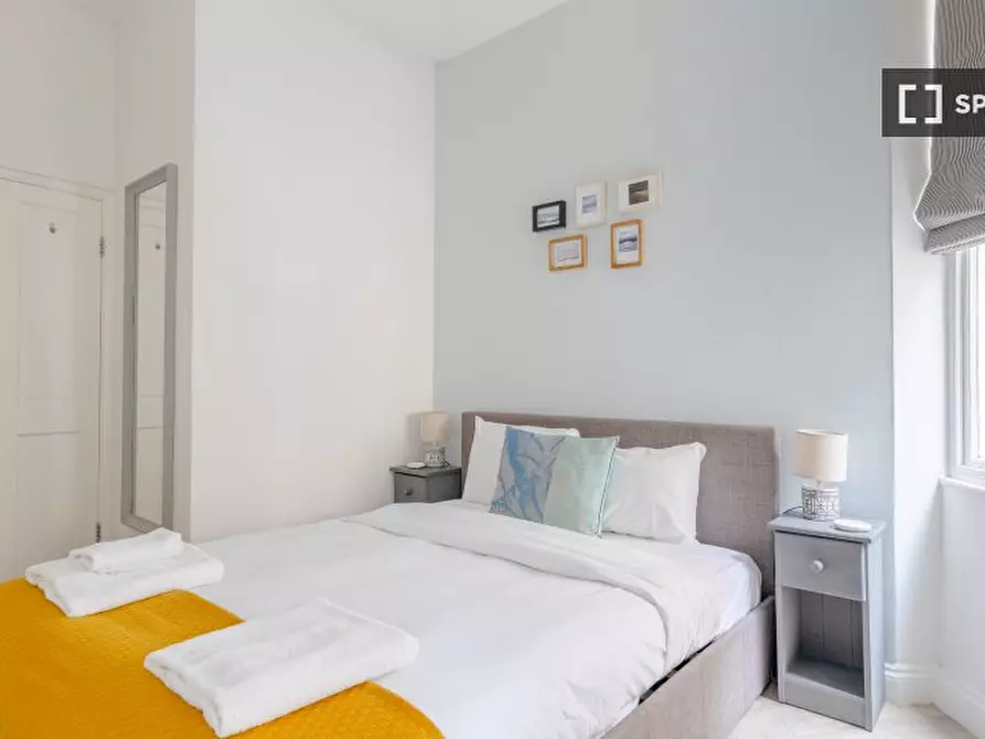 Immagine 9 di Appartamento in affitto  in flat a Camden Town