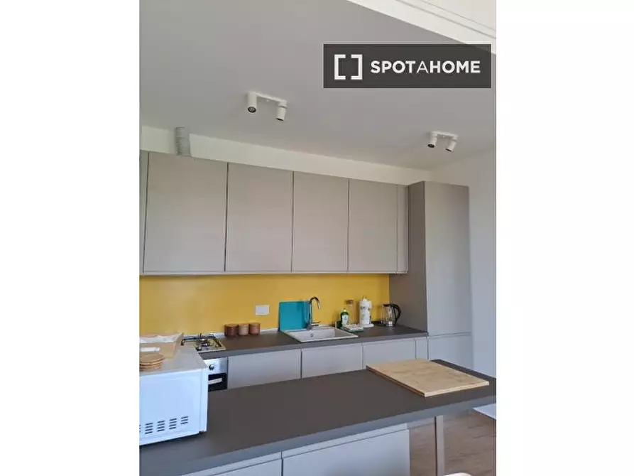 Immagine 10 di Ufficio in affitto  in Via Ippolito Nievo a Roma