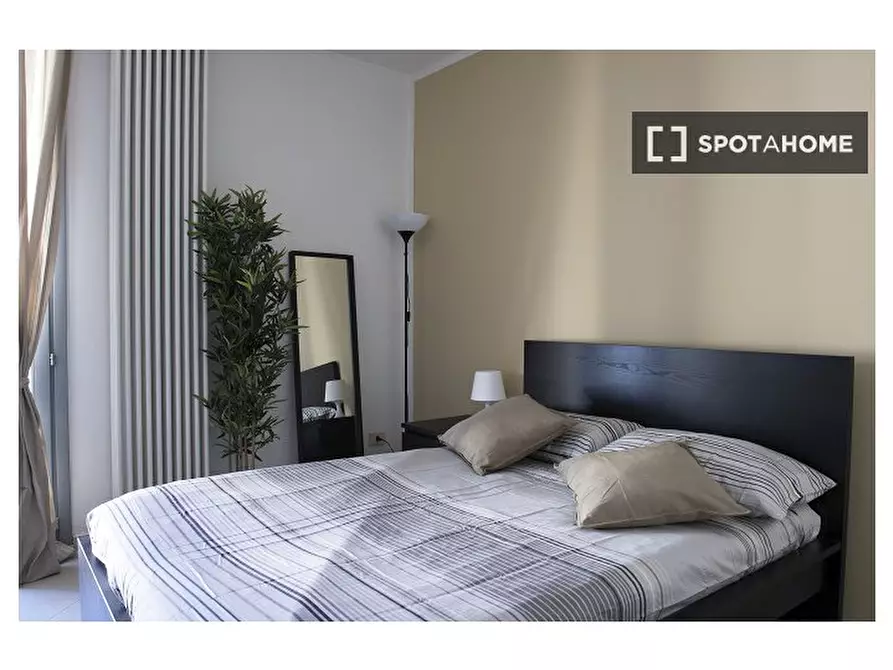 Immagine 1 di Camera condivisa in affitto  in Via Giuseppe De Finetti a Milano