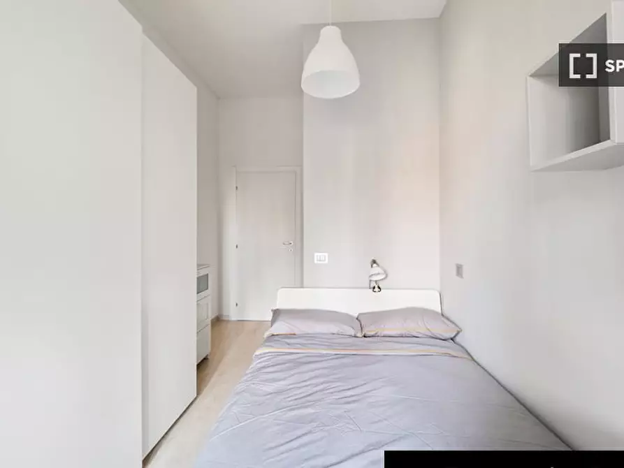 Immagine 4 di Camera condivisa in affitto  in Via Orti a Milano