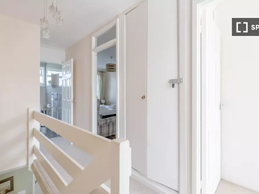 Immagine 10 di Appartamento in affitto  in Arabella Dr a Wandsworth