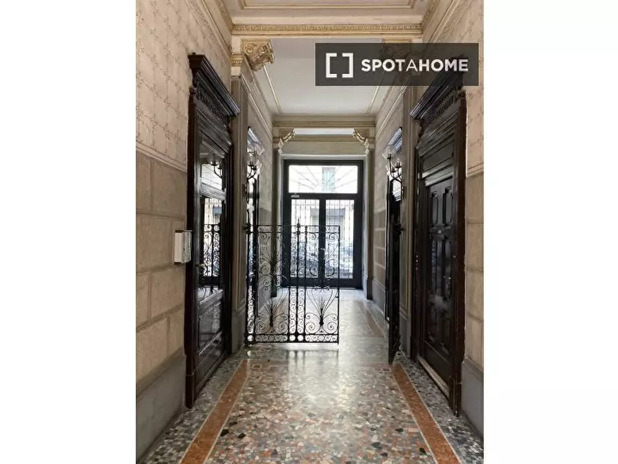 Immagine 7 di Appartamento in affitto  in Via S. Gregorio a Milano