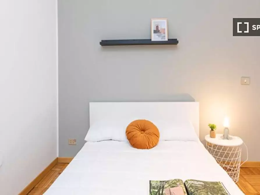 Immagine 6 di Camera condivisa in affitto  in Via Novegno a Milano