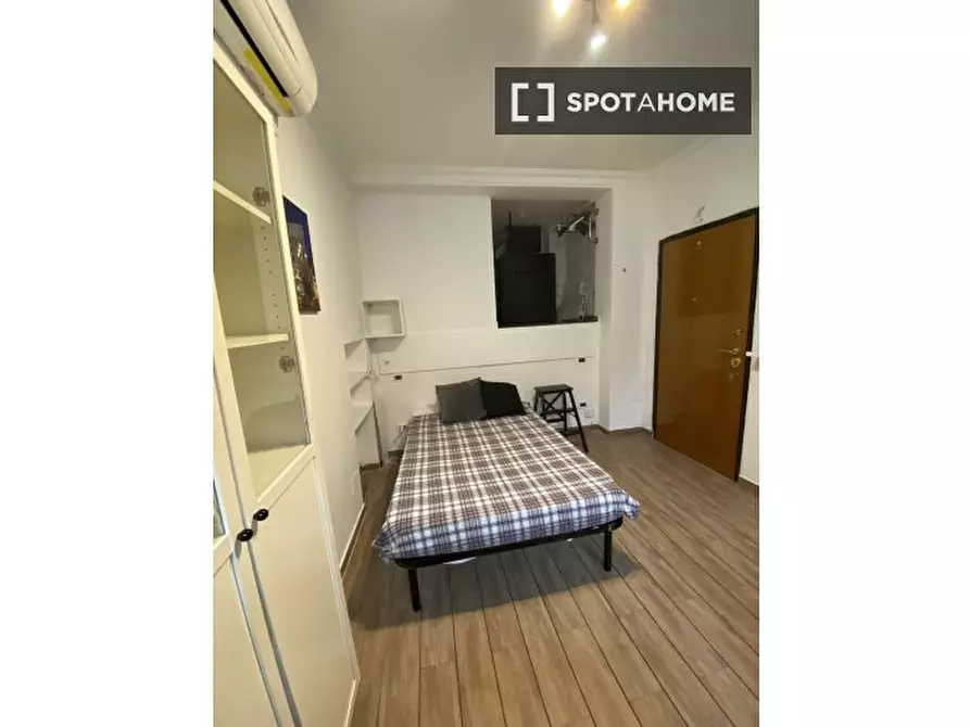 Immagine 2 di Appartamento in affitto  in Via Apuania a Roma