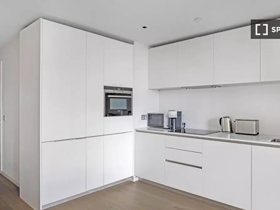 Immagine 8 di Appartamento in affitto  in Upper Ground a Camberwell
