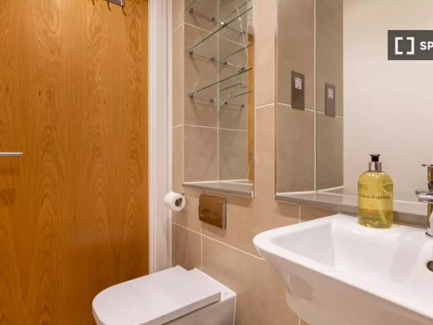 Immagine 19 di Appartamento in affitto  in Elgin Avenue a Paddington