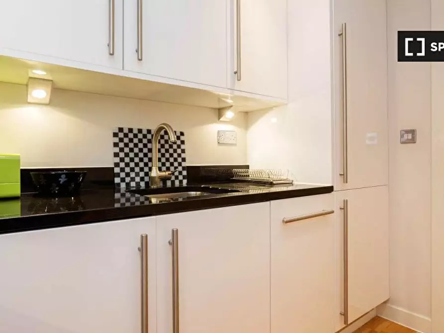 Immagine 5 di Appartamento in affitto  in Island Apartment a Islington