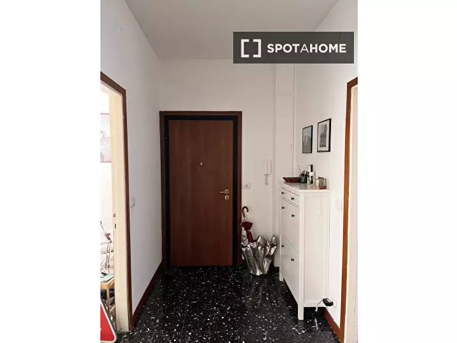 Immagine 14 di Camera condivisa in affitto  in Via Caccialepori a Milano