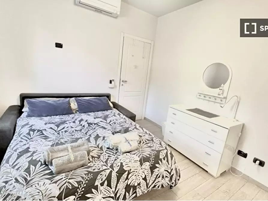 Immagine 4 di Camera condivisa in affitto  in Via Salemi a Milano