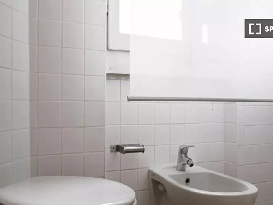 Immagine 18 di Camera condivisa in affitto  in Via Salvatore Barzilai a Milano