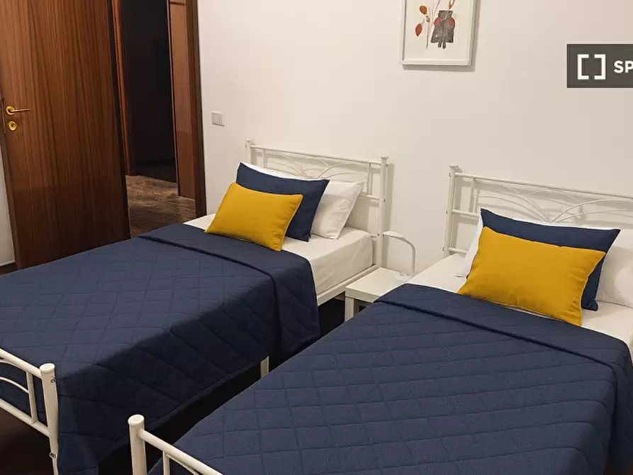 Immagine 5 di Camera condivisa in affitto  in Via Ignazio Guidi a Roma