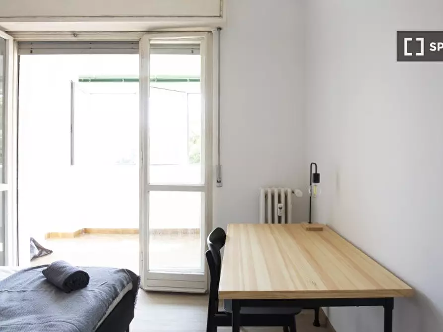 Immagine 2 di Camera condivisa in affitto  in Via Carlo Marx a Milano