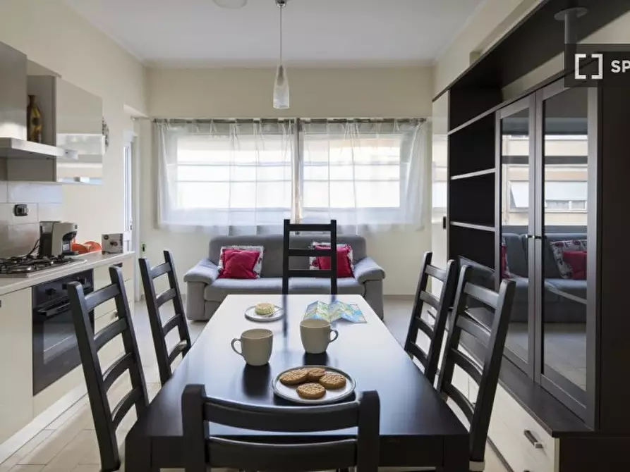 Immagine 1 di Appartamento in affitto  in Via Salvatore Pincherle a Roma