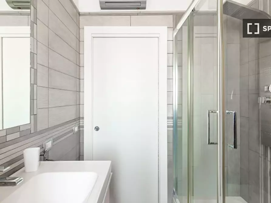 Immagine 9 di Appartamento in affitto  in Via Salve D'Esposito a Napoli