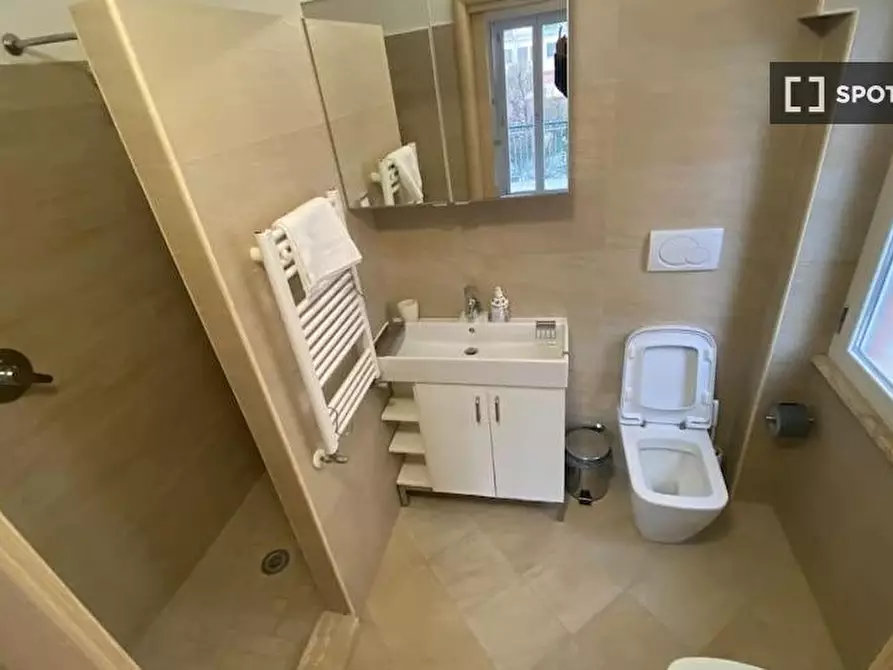 Immagine 14 di Appartamento in affitto  in Via Fonteiana a Roma
