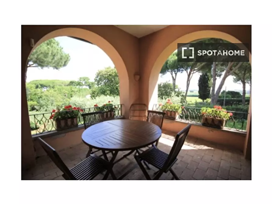 Immagine 7 di Appartamento in affitto  in Via del Fosso di Rio Petroso a Roma