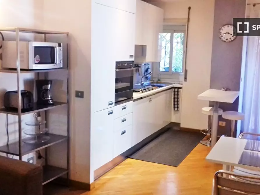 Immagine 2 di Appartamento in affitto  in Via Padre Semeria a Roma