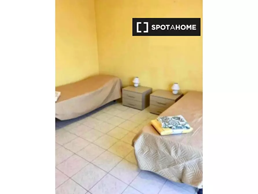 Immagine 14 di Camera condivisa in affitto  in Viale Lombardia a Buccinasco