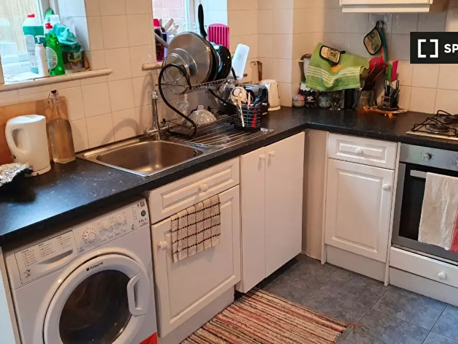 Immagine 4 di Camera condivisa in affitto  in Filigree Ct a Camberwell