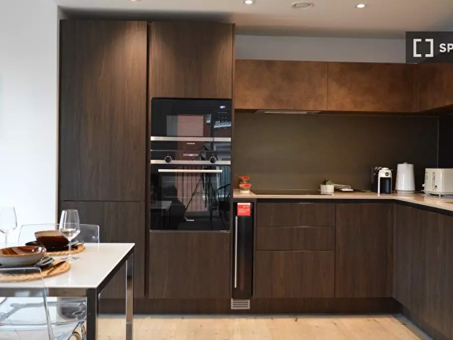 Immagine 10 di Appartamento in affitto  in Flat 7a Exchange Gardens London SW8 1GF a Lambeth