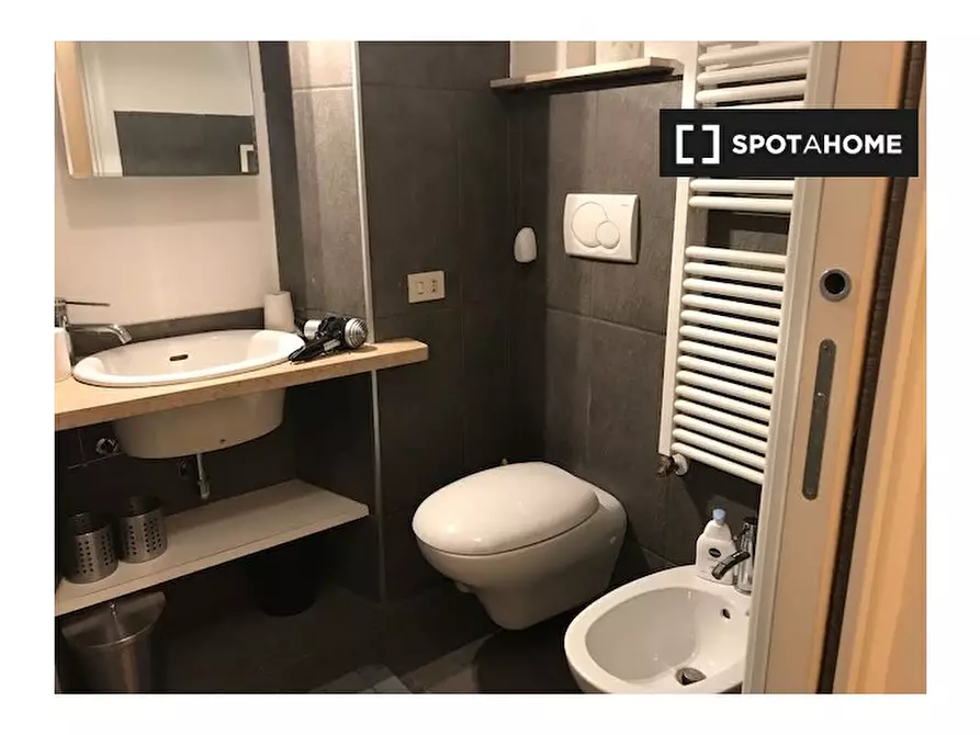 Immagine 3 di Appartamento in affitto  in Via Evangelista Torricelli a Milano