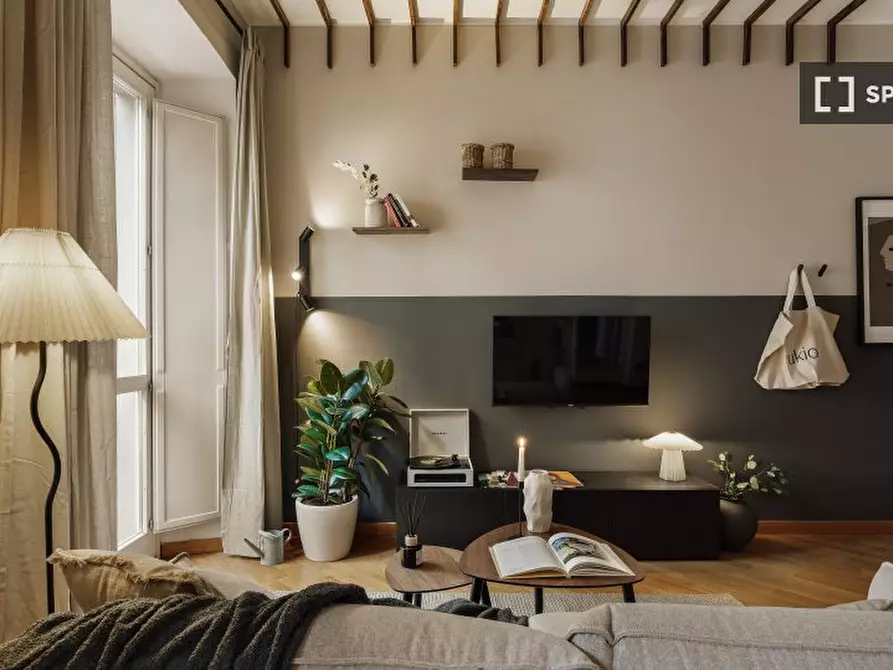 Immagine 11 di Appartamento in affitto  in Via dell'Orso a Milano