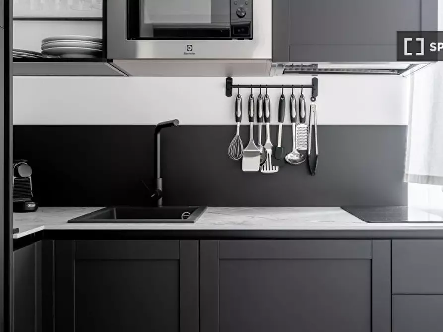 Immagine 3 di Ufficio in affitto  in Via Tartini a Milano