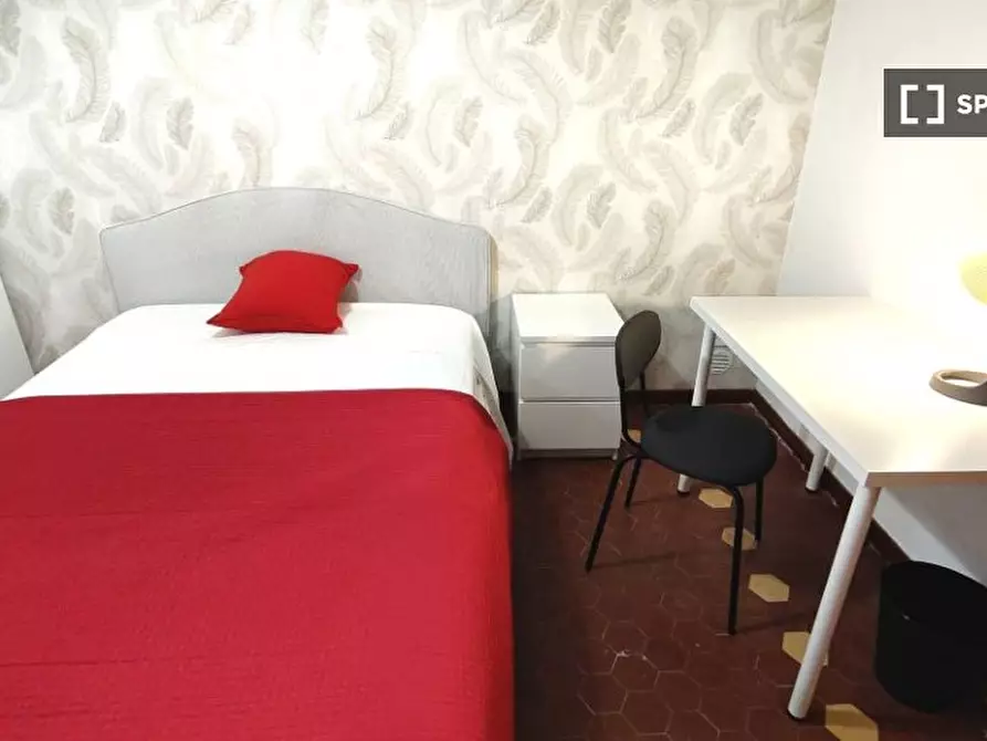 Immagine 2 di Camera condivisa in affitto  in Via Aurelio Saffi a Firenze