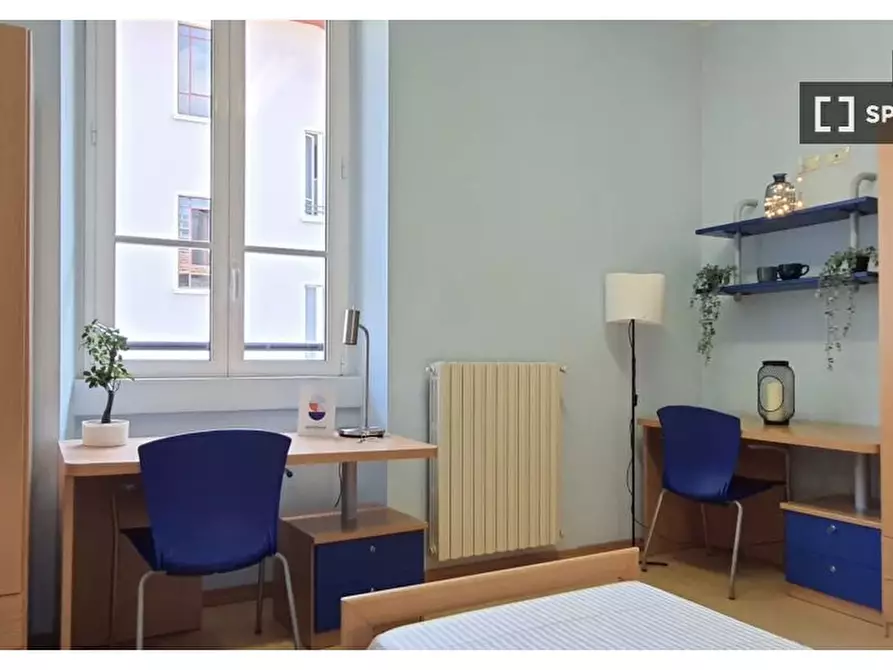 Immagine 1 di Camera condivisa in affitto  in Via Anton Giulio Barrili a Milano