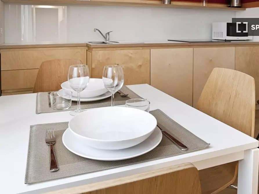 Immagine 12 di Appartamento in affitto  in Via Caretto a Milano